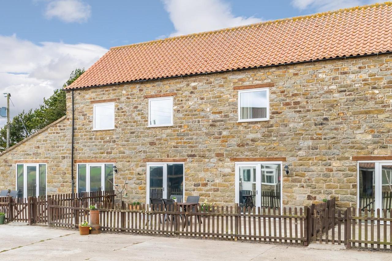The Grainary Cottages Scarborough Exterior foto